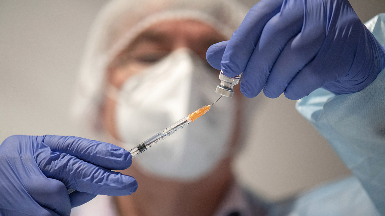 DSÖ'den korkutan açıklama: Omicron Covid'i atlatanlara da bulaşıyor